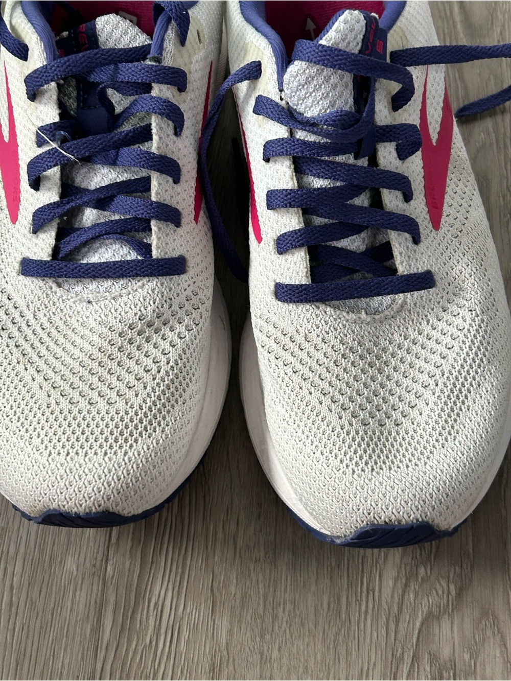 Brooks Revel 5 Women's Running Shoes White Purple Pink - Picture 3 of 6